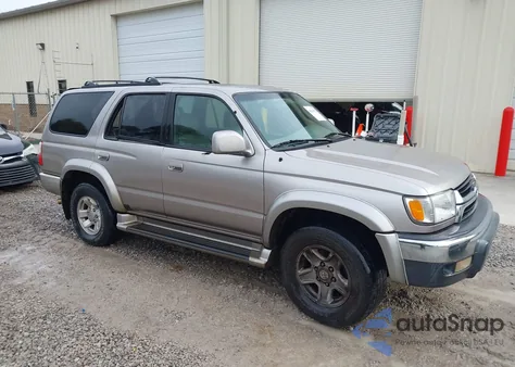 2002 Toyota 4Runner Sr5 V6 z USA, uszkodzony, nr VIN JT3GN86R920253328
